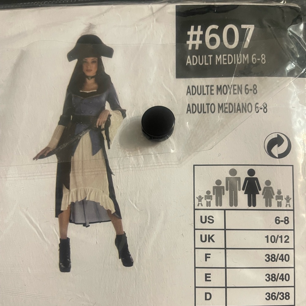 *New* Adult Women’s Posh Pirate‎ Chic never worn - Picture 2 of 6